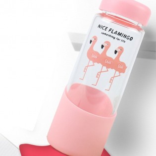 Стелянная бутылка Flamingo розовая 4