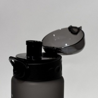 Спортивная бутылка для воды 780 мл с поилкой/защитой от открытия Hello Water – черная55