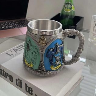 Chashka-kruzhka-tankard-400-ml-nerzhavijucha-stal-Garri-Potter-gerbi-fakultetiv-Hogvardsa-2